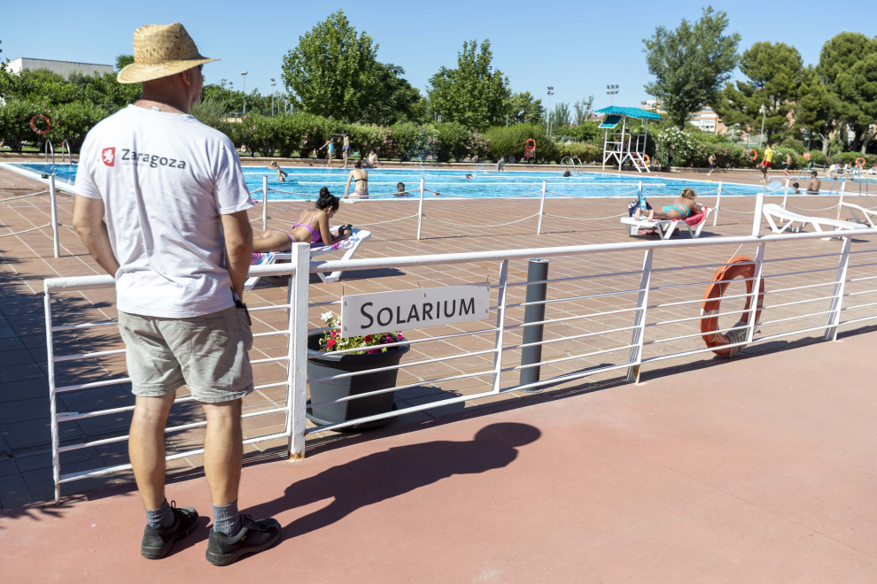 Fotos de las piscinas municipales de verano del CDM Actur