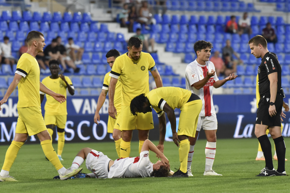 Los goles de Manu Rico, Hugo Vallejo y Rafa Tresaco dieron la victoria a la SD Huesca (3-0).