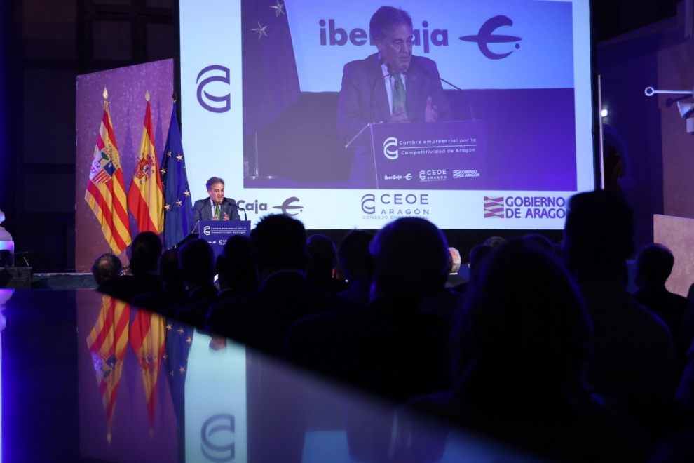 Imágenes de la VII Cumbre Empresarial por la Competitividad en Aragón y de la entrega del Premio de Honor Empresa de Aragón 2023 a Saica.