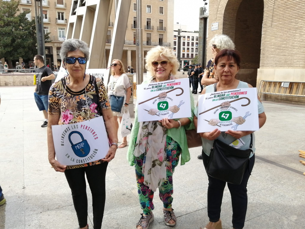Protesta de pensionistas en Zaragoza este lunes, 11 de septiembre.