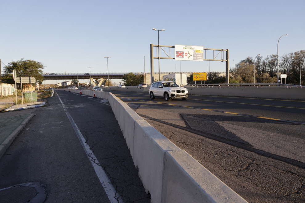 Imágenes del comienzo de las obras en la A-68 en Zaragoza.