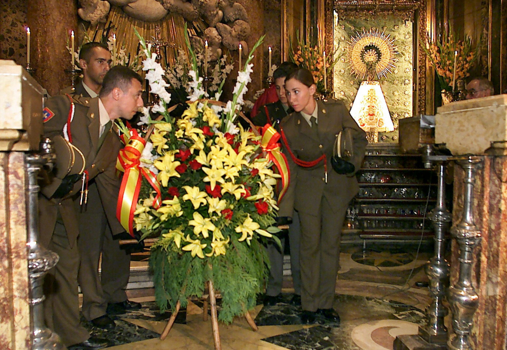 Acto de los cadetes en la basílica del Pilar
