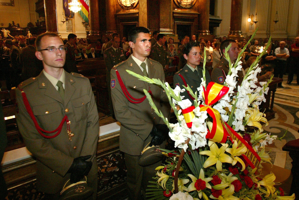 Acto de los cadetes en la basílica del Pilar
