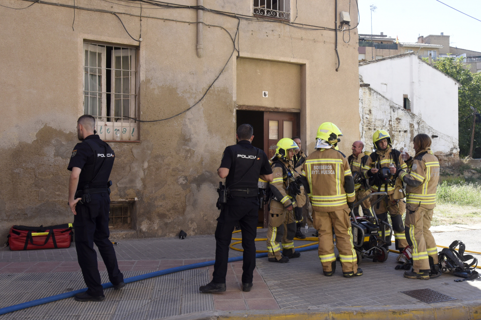 El incendio ha movilizado a Bomberos, Policía Nacional y Protección Civil.