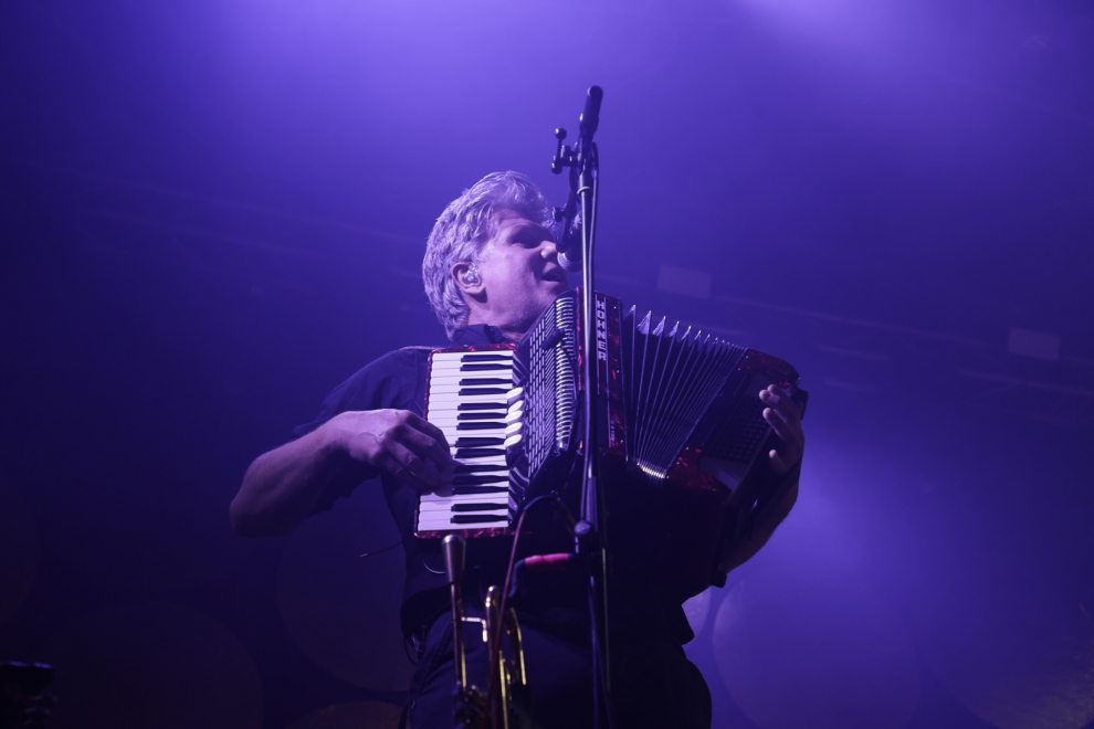Fotos del concierto de Calexico + Los Reyes del Joropo en las Fiestas del Pilar de Zaragoza 2023