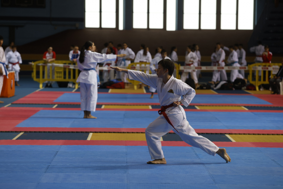 En imágenes Un gigante tatami para poner en juego los títulos de Aragón cadete, júnior y sub