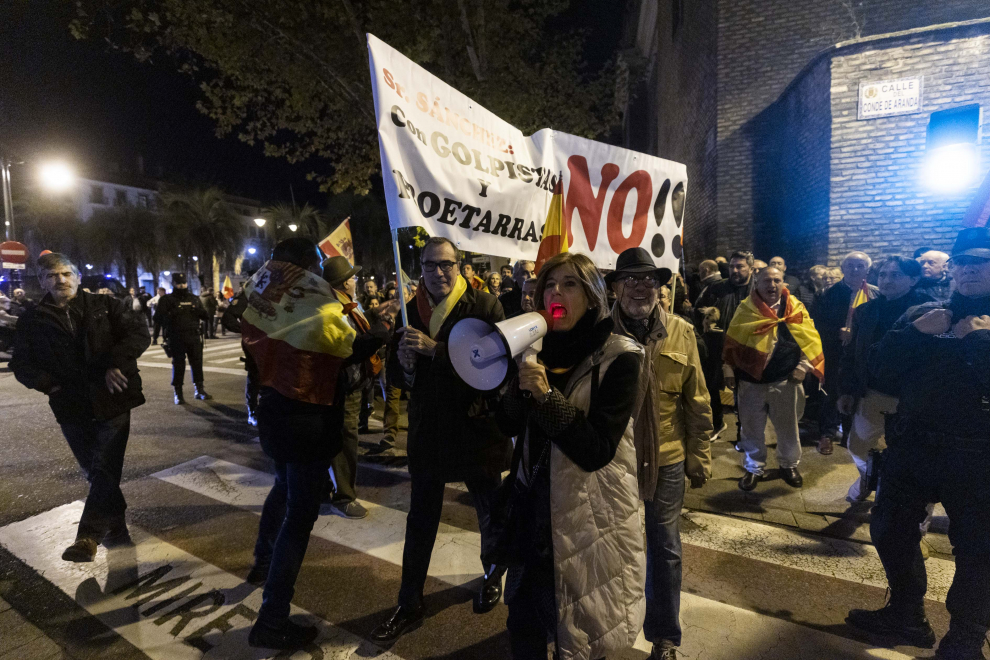 Fotos De La Protesta De Este Jueves En Zaragoza Ante La Sede Del Psoe