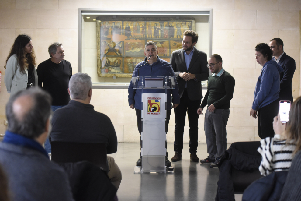 La muestra contiene una selección de 140 obras de 48 artistas con discapacidad intelectual del Grupo Zhebra de la Fundación Valentia de Huesca.