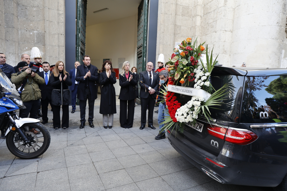 El coche fúnebre llega con los restos mortales de Concha Velasco a la catedral  03 de Diciembre de 2023 en Valladolid (España)...CONCHA VELASCO;FAMOSOS;HOMENAJE..Antonio Gutiérrez / Europa Press..03/12/2023 [[[EP]]]