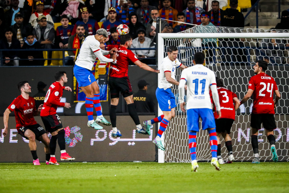 Fotos Partido FC BarcelonaOsasuna, segunda semifinal de la Supercopa