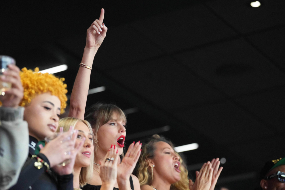 Feb 11, 2024; Paradise, Nevada, USA; Recording artist Taylor Swift looks on during the first quarter of Super Bowl LVIII between the San Francisco 49ers and the Kansas City Chiefs at Allegiant Stadium. Mandatory Credit [[[REUTERS VOCENTO]]] FOOTBALL-NFL-KC-SF/