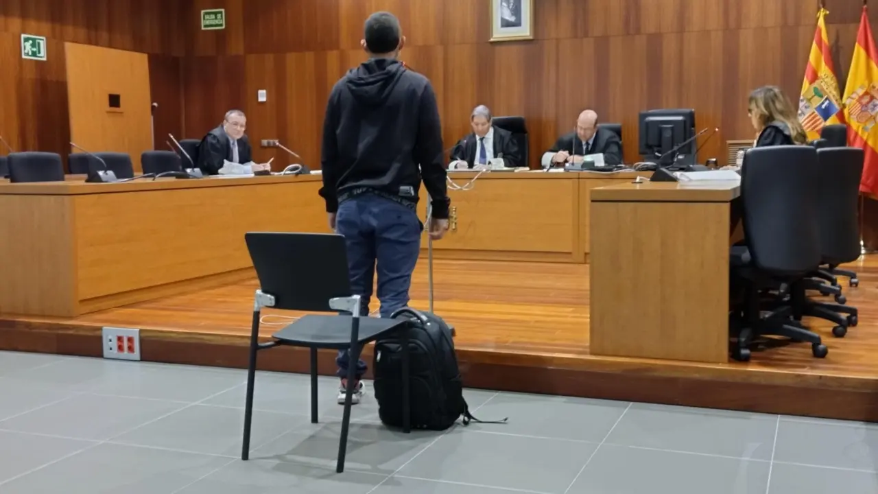 Suspenden la pena de tres años de cárcel a un agresor sexual que también robó a la víctima