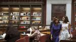 La Reina Letizia visita la Biblioteca Nacional e inaugura las salas María Moliner y Larra