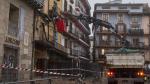Desprendimiento del alero y un balcón de un edificio en Calatayud.