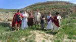 Los últimos romanos de Celsa acompañan a los visitantes.