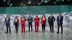 Iglesias, Monasterio, García, Díaz Ayuso, Gabilondo y Val, los seis candidatos a las elecciones durante su debate en Telemadrid, con los moderadores en el centro
