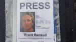 El carné de prensa con la foto del periodista del 'The New York Times' Brent Renaud.