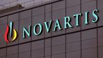Logo de la compañía Novartis en la ciudad suiza de Stein.
