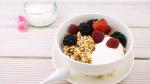 El yogur protege la flora intestinal.