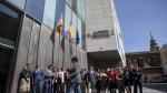 Un momento de la concentración celebrada este miércoles ante la Audiencia Provincial de Zaragoza.