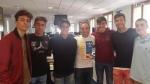 El equipo juvenil del Real Zaragoza, ganador de la Copa Campeones, visita la redacción de Heraldo. Los jugadores han compartido un encuentro informal con los periodistas de deportes de Heraldo y han explicado sus sensaciones tras ganar el campeonato.