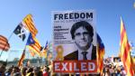 Independentistas catalanes se manifiestan a las puertas del Parlamento Europeo.