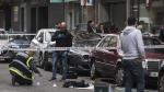 La Policía Científica, cuando tomaba pruebas en la calle de Lacarra de Zaragoza, donde ocurrieron los hechos el 19 de mayo.