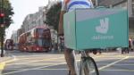 FILE PHOTO: A cyclist delivers food for Deliveroo in London, Britain, September 15, 2016. REUTERS/Toby Melville/File Photo [[[REUTERS VOCENTO]]] DELIVEROO-AMAZON.COM/