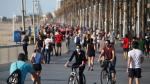 Miles de españoles salen por primera vez, desde que se decretó el estado de alarma, a hacer deporte y a pasear