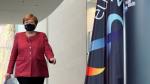 Angela Merkel a su llegada a una conferencia para informar sobre el coronavirus, el viernes en Berlín.
