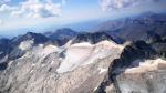 Imagen aérea del glaciar del Aneto, el más grande de toda la cordillera pirenaica.