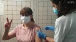 Este lunes ha comenzado la vacunación de los sanitarios frente a la covid-19 en Aragón. En el Hospital Clínico Universitario Lozano Blesa se prevé vacunar en esta primera jornada a 330 personas.
