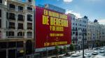 Cartel gigante en la Gran Vía madrileña promocionando la Copa Davis