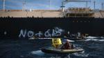 Protesta de Greenpeace en el puerto de Sagunto