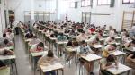Alumnos del Instituto Bajo Aragón de Alcañiz haciendo el examen para entrar en la universidad