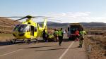 El helicóptero medicalizado se dispone a evacuar a la herida.
