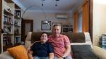 Felipe con su hijo Sergio, que padece el síndrome de Prader Willi.