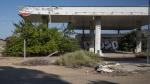 Entre Alfajarín y Peñalba, al menos dos estaciones de servicio y tres hoteles están abandonados y vandalizados -además de otros cerrados-.