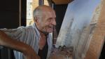 El pintor manchego Antonio López ha vuelto a salir a la calle con sus pinceles este mes de agosto para continuar sus pinturas madrileñas.