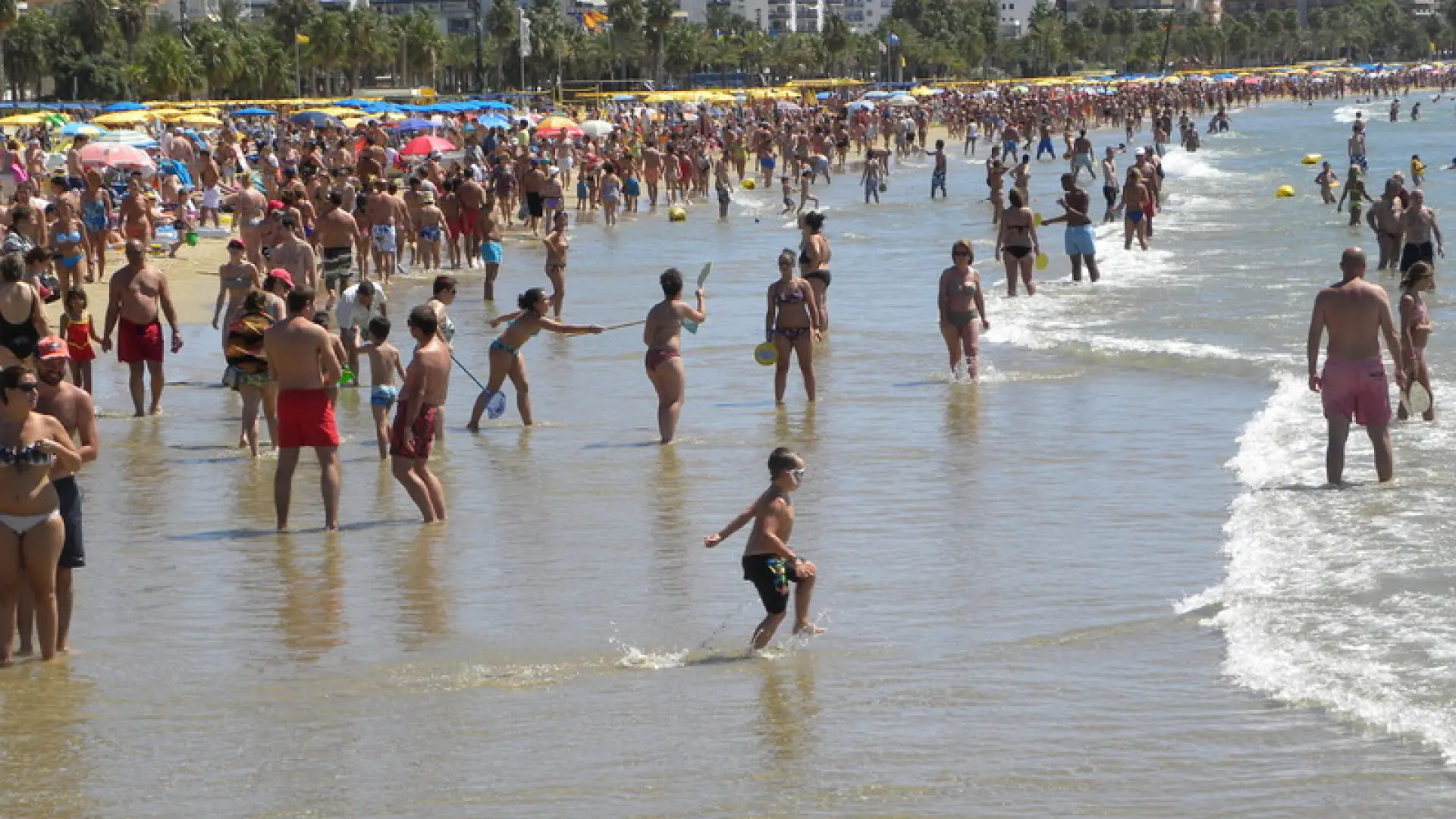 Una mujer de 81 años muere ahogada en una playa de Salou (Tarragona)