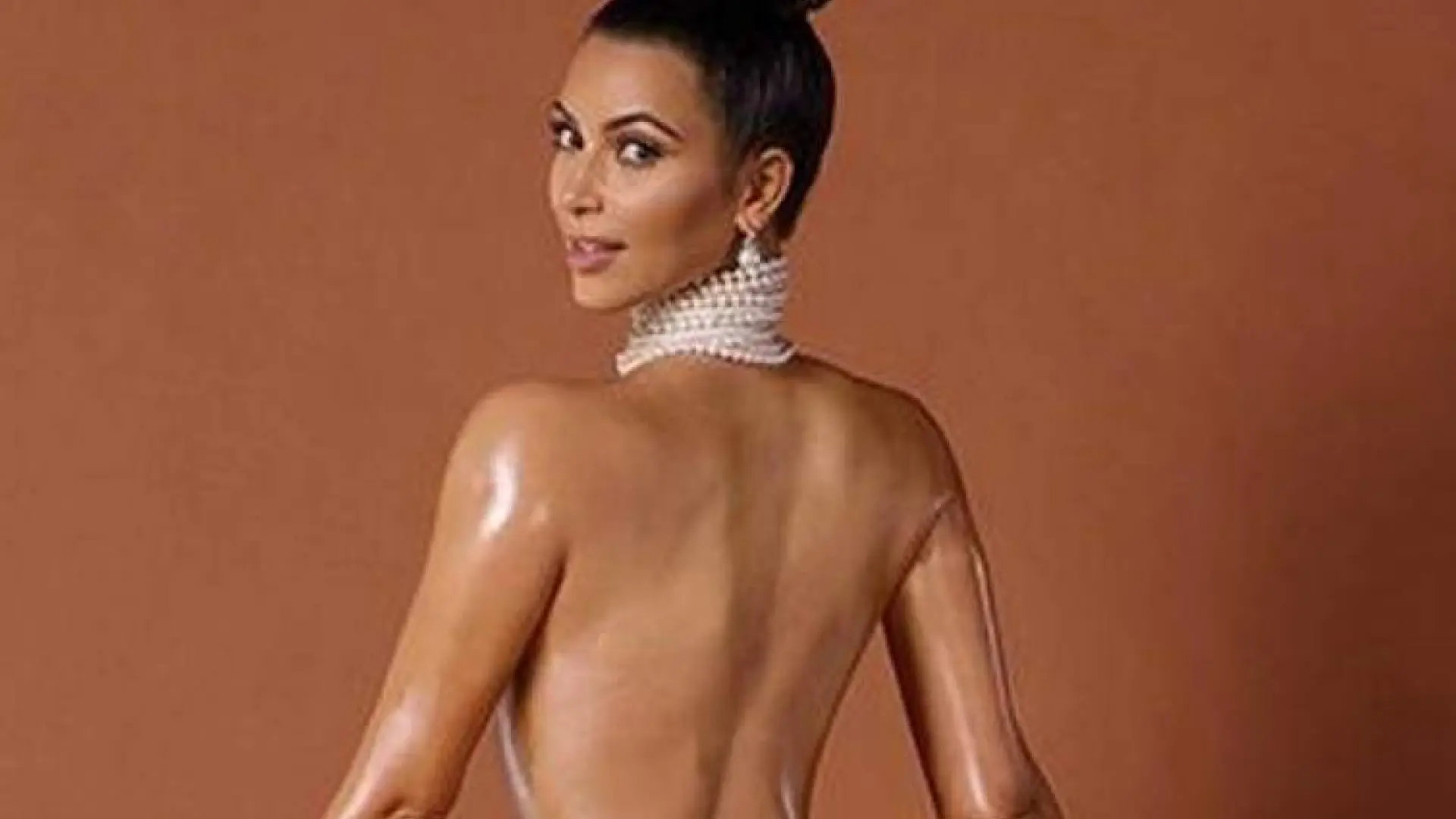 Kim Kardashian explica por qué le gusta posar desnuda