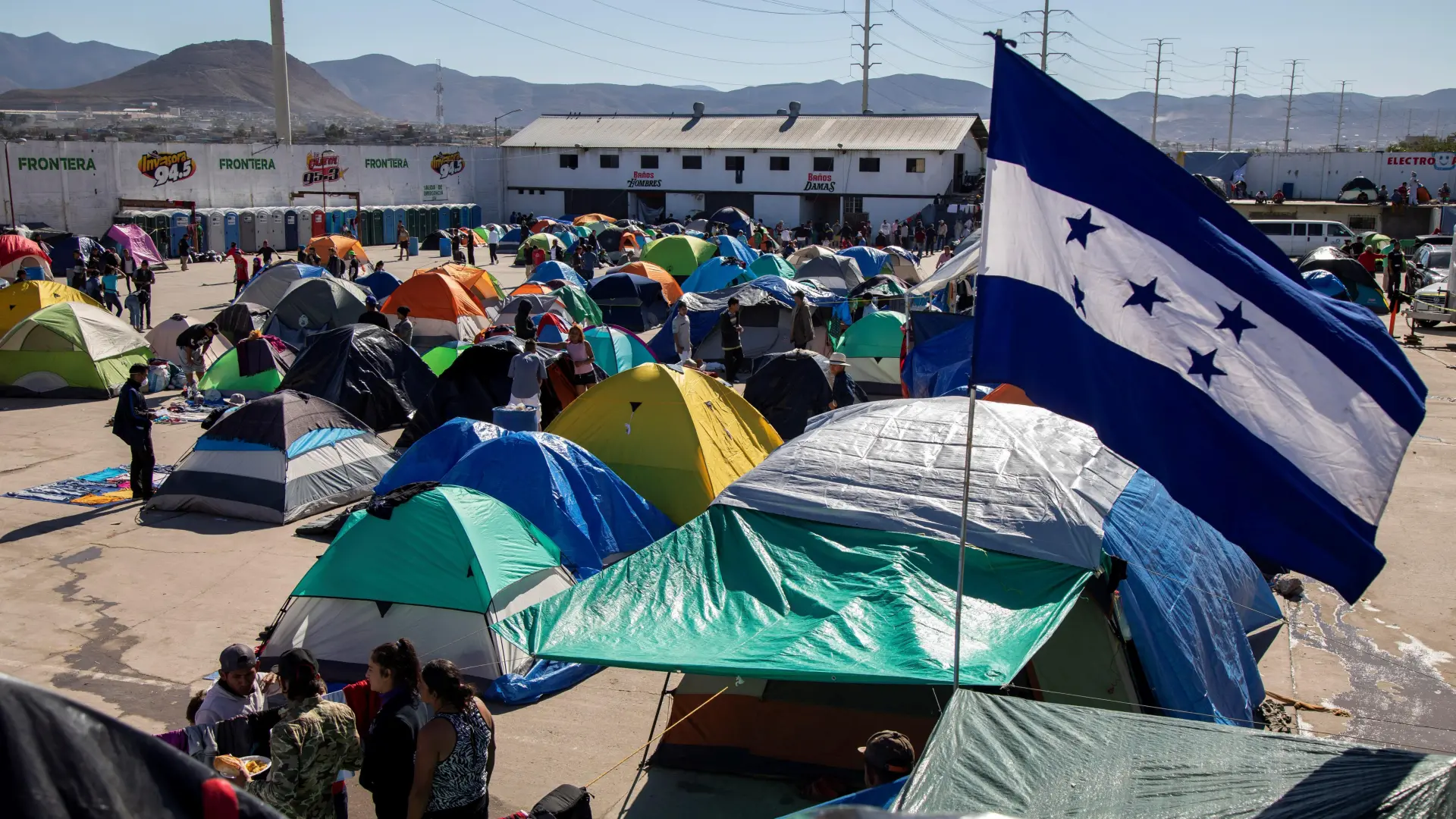 Las caravanas de migrantes llegaron para quedarse en Tijuana por