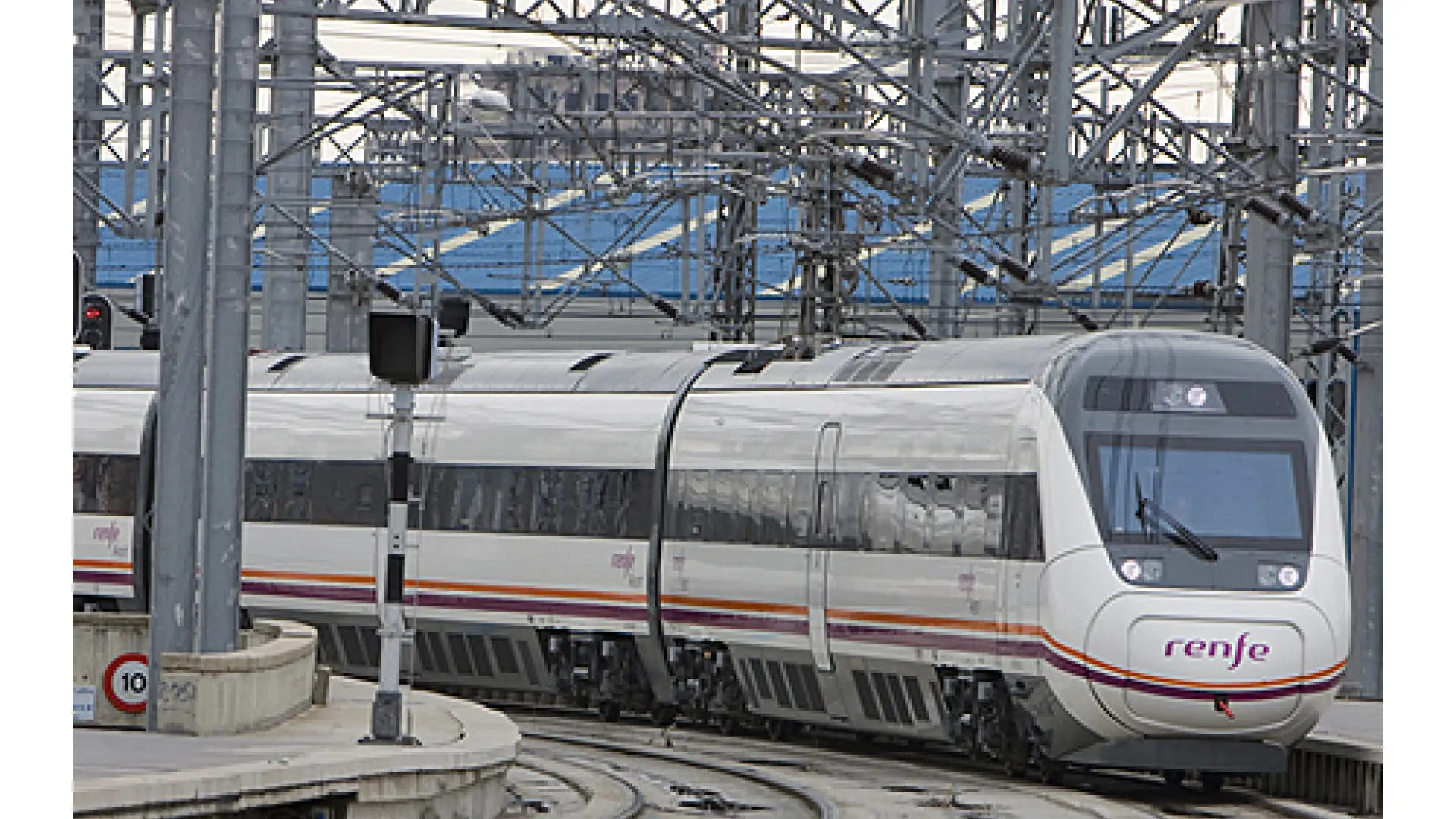 Renfe Trata De Sensibilizar Sobre Los Daños Que Causan Los Grafitis En ...