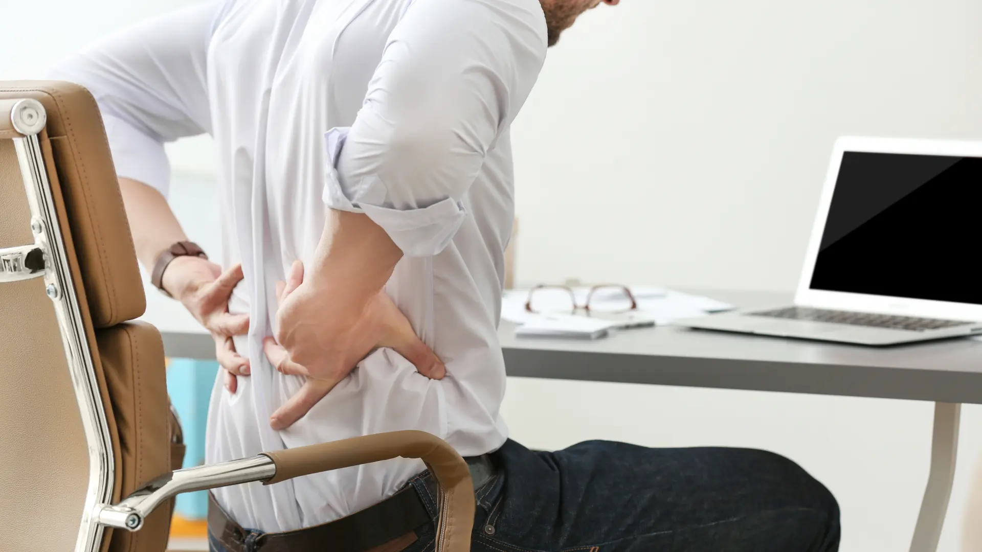 Un estudio vincula el dolor de espalda con la industrialización