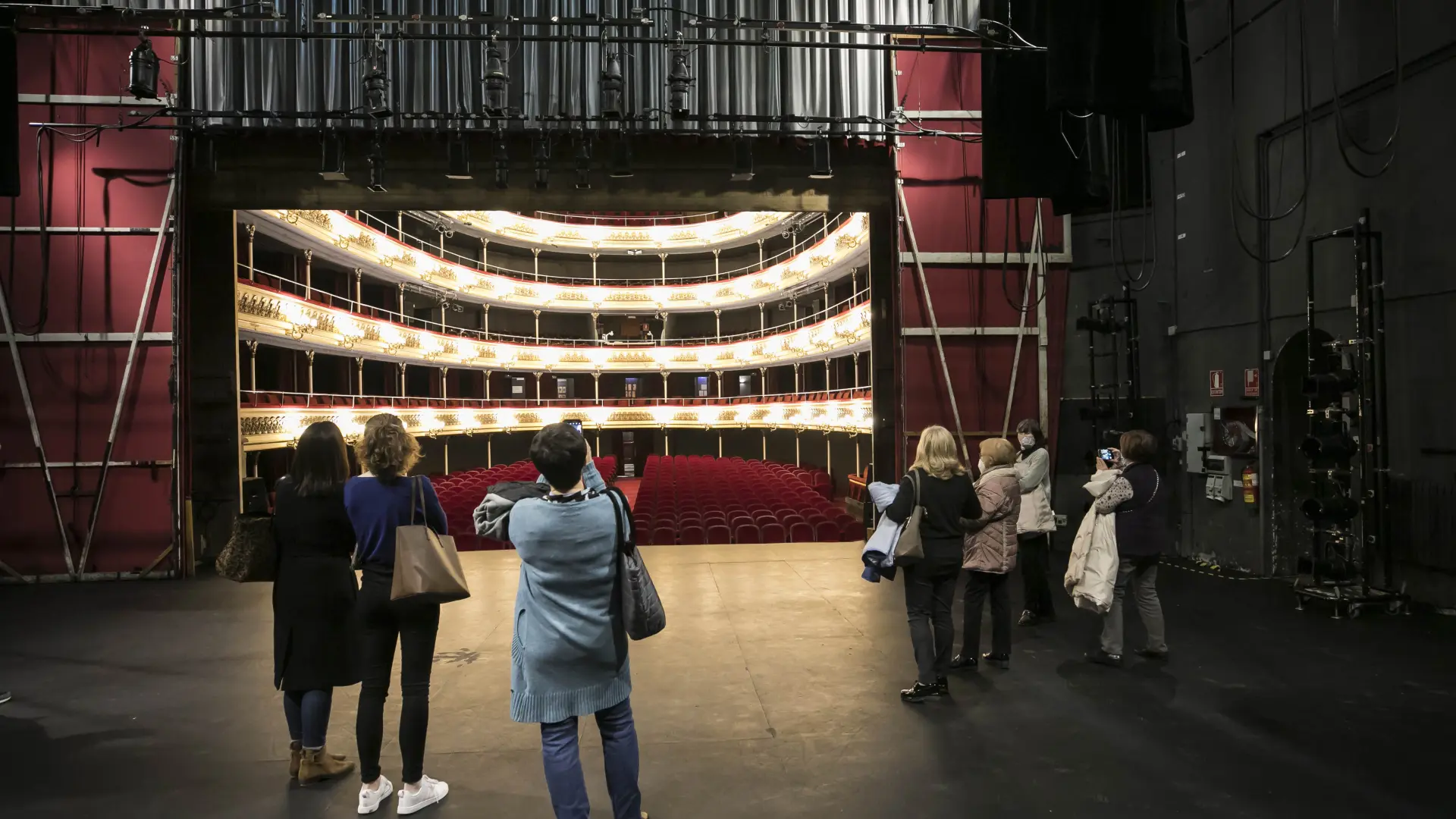 Cuatro visitas guiadas en Zaragoza más allá del turismo convencional