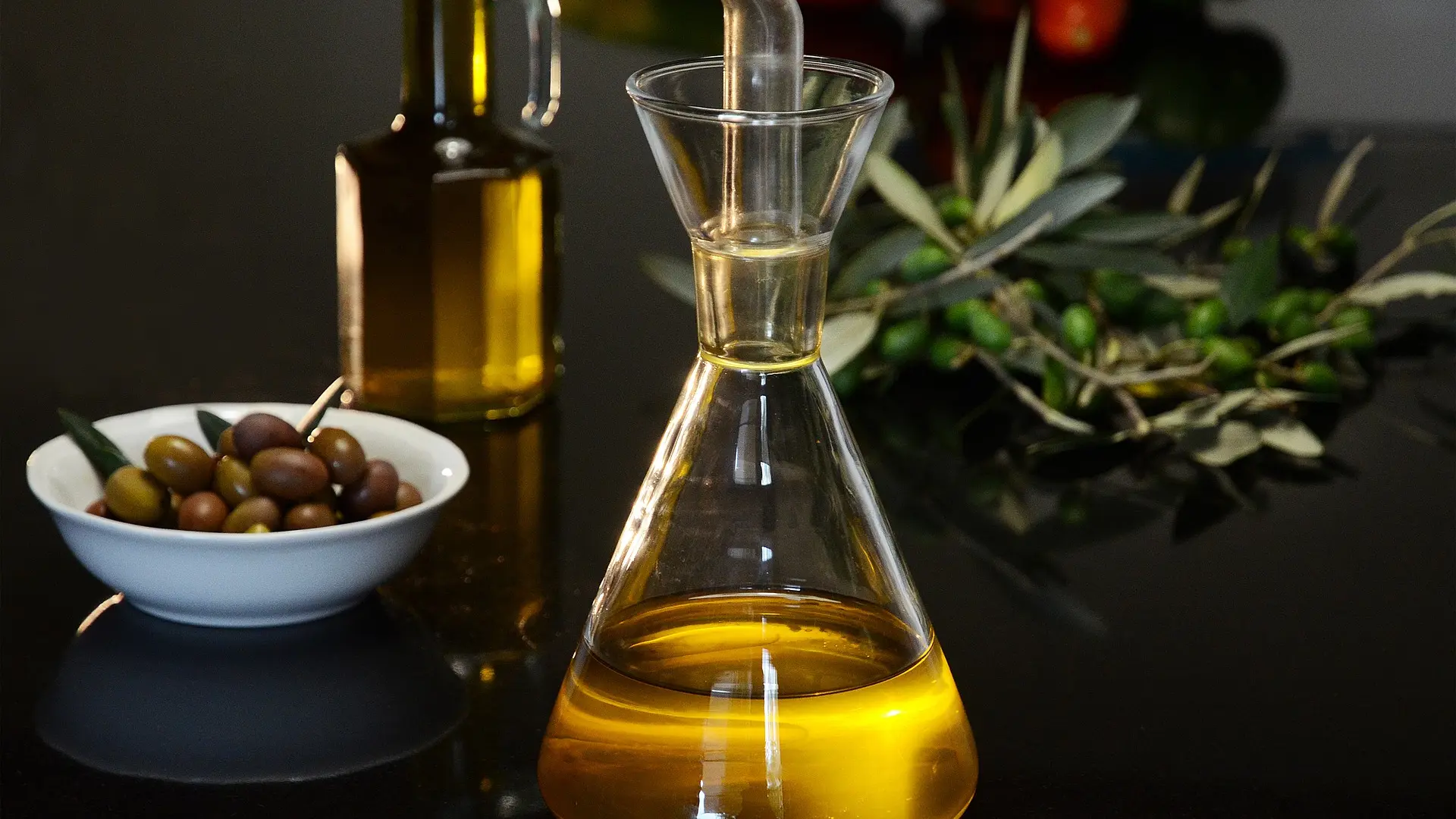 Alarmas en el súper y precios disparados: ¿por qué el aceite de oliva está  tan caro?