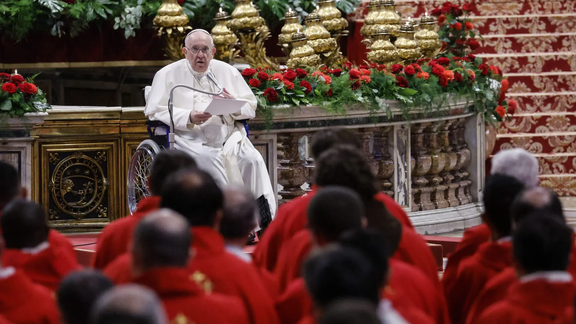 Francisco: "La Iglesia No Puede Quedarse Encerrada En Sí Misma"