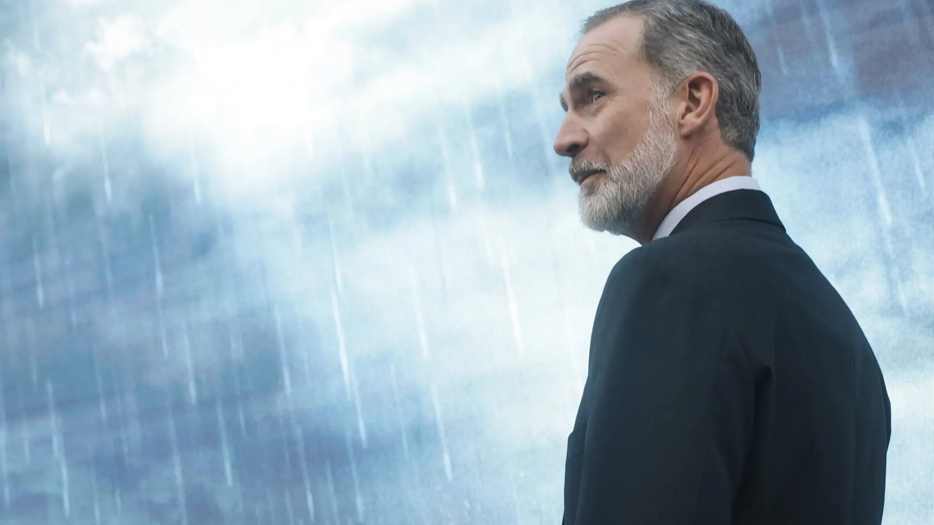 El rey, en el cine para ver el preestreno de la serie de magallanes y elcano