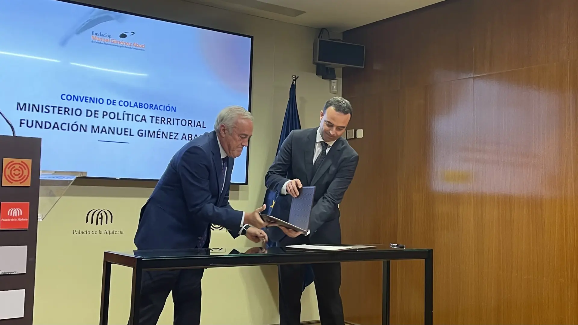 Renovado el convenio que da continuidad al legado de Manuel Giménez Abad