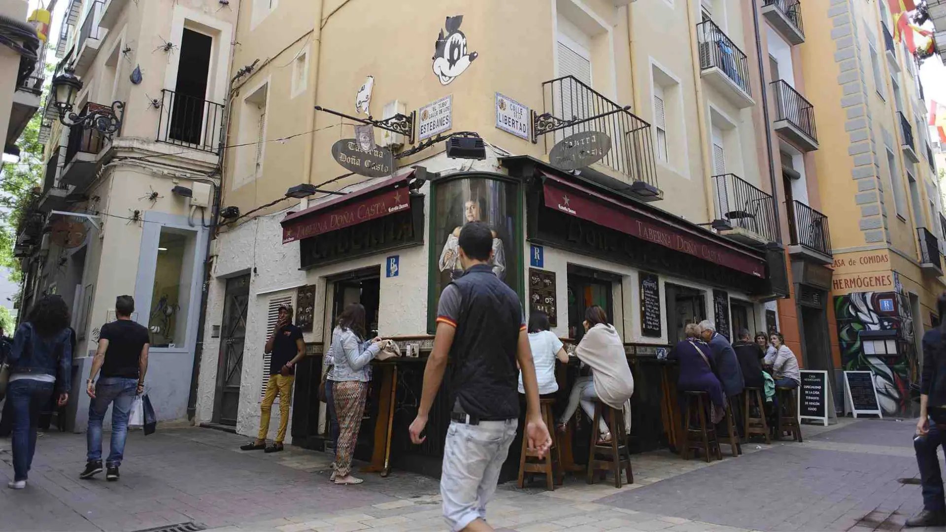 This is the best street in Zaragoza for tapas